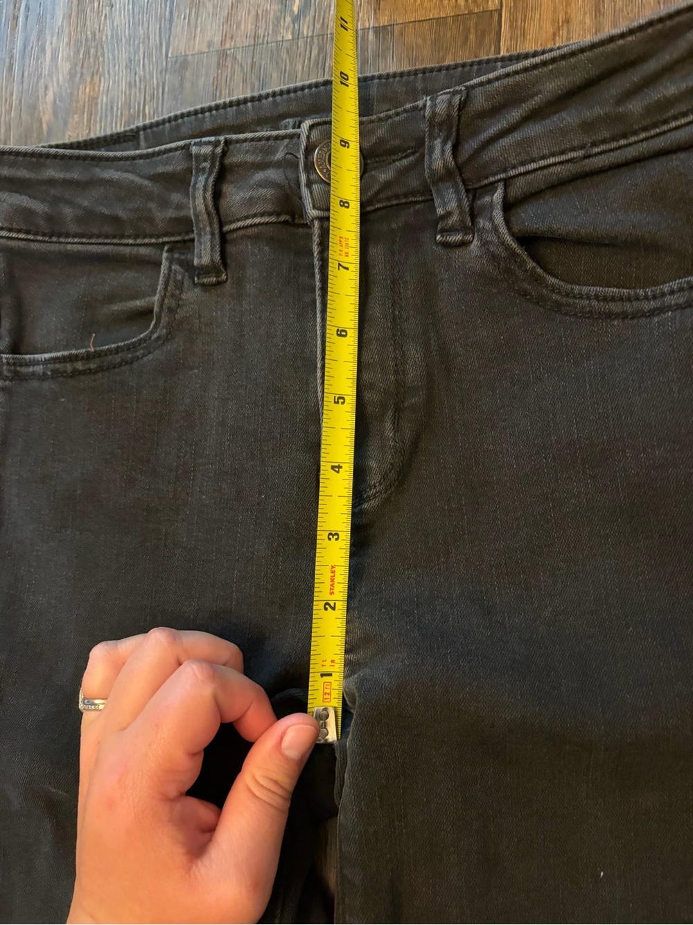 American Eagle Women's Classic Black Hi-Rise Jegging Next Level Stretch Size 2 - Picture 7 of 10